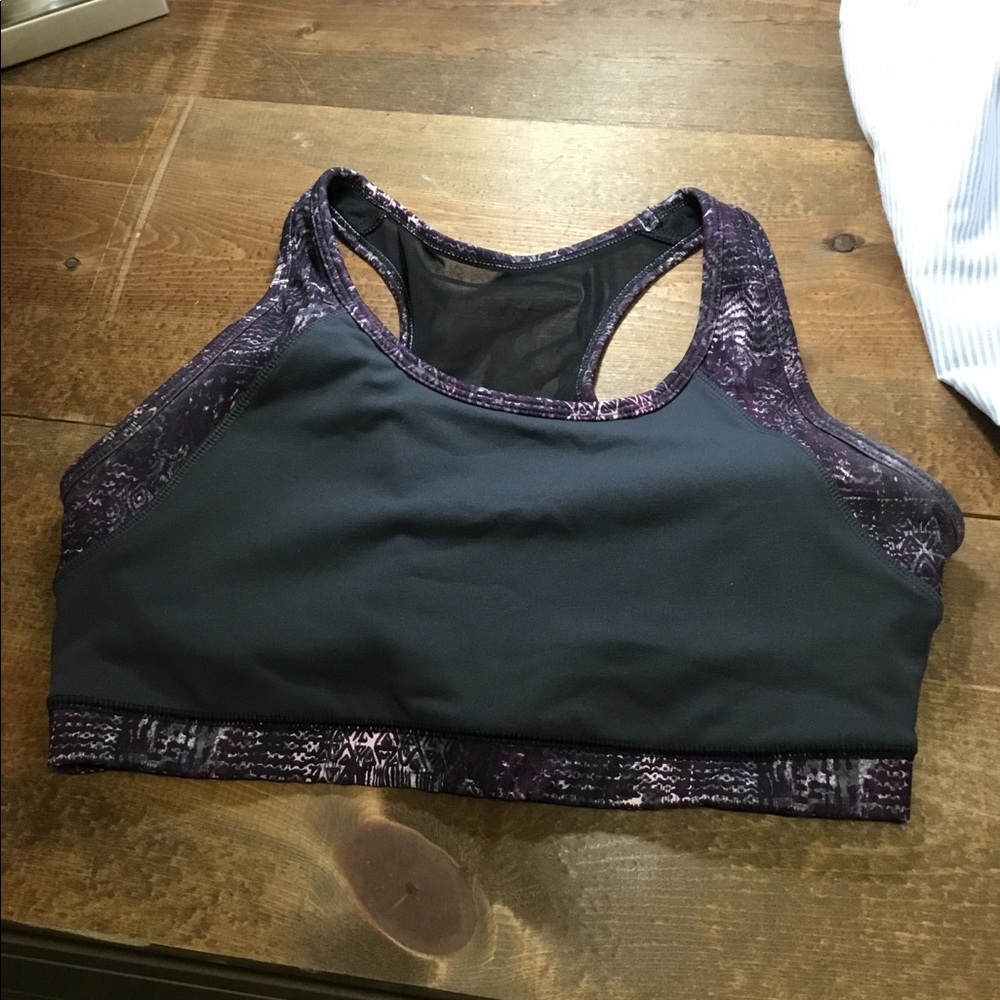 GAIAM workout/sports  bra Sz L.